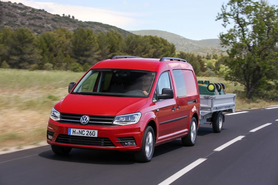  Volkswagen Caddy Maxi Crew Bus 2015 года  (фото 2 из 5)